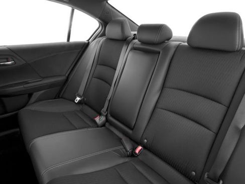 Used 2017 Honda Accord Sport image 20