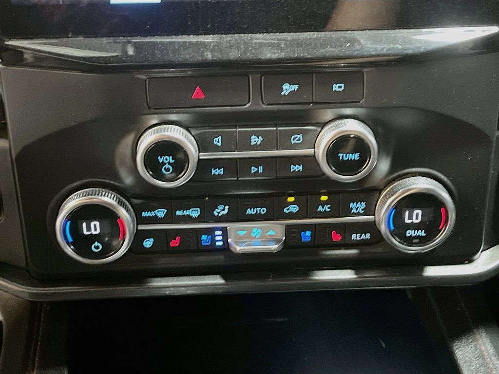 Used 2022 Ford Expedition Max Limited AWD/4WD image 16