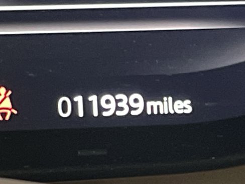 Used 2024 Land Rover Range Rover Sport SE image 23