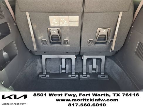 New 2026 Kia Carnival EX FWD image 22