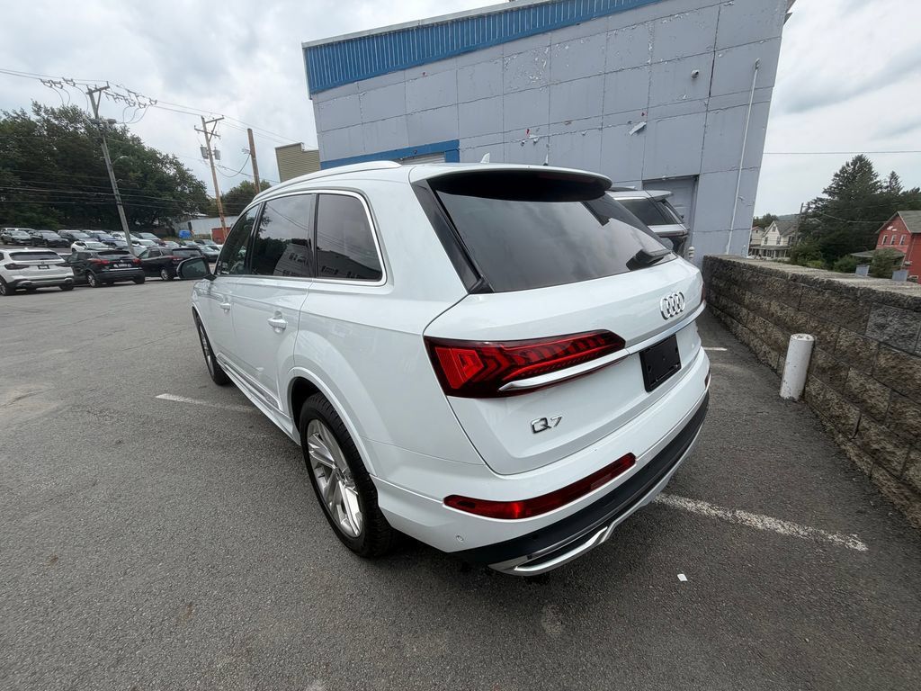 Used 2023 Audi Q7 3.0T Premium w/ Convenience Package AWD/4WD image 25