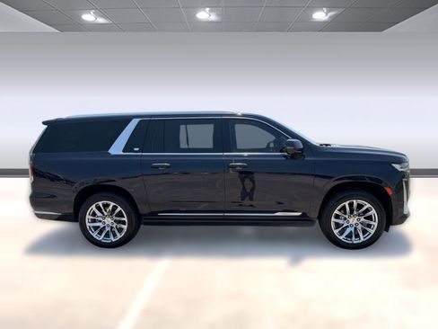 Used 2023 Cadillac Escalade ESV Premium Luxury w/ LPO, Radiant Package AWD/4WD image 6