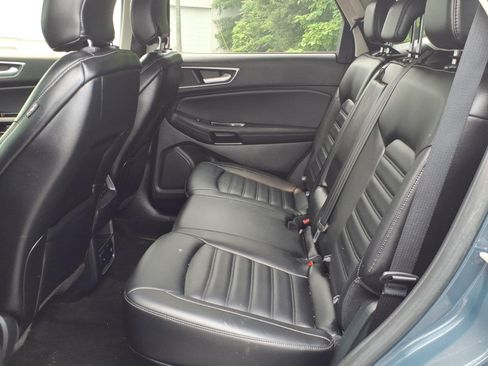 Used 2019 Ford Edge SEL w/ Equipment Group 201A AWD/4WD image 5
