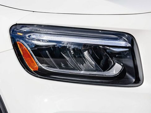 New 2026 Mercedes-Benz GLB 250 image 7