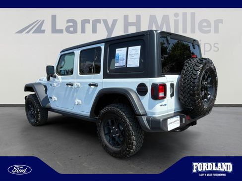 Used 2025 Jeep Wrangler Unlimited Sport S 4xe AWD/4WD image 3