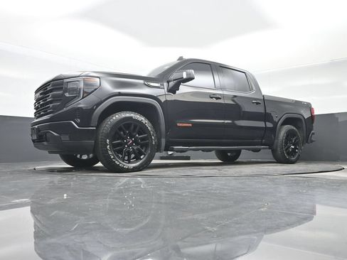 Used 2022 GMC Sierra 1500 Elevation w/ Elevation Premium Package AWD/4WD image 26