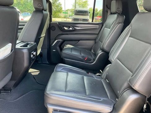 Used 2021 GMC Yukon XL Denali AWD/4WD image 17