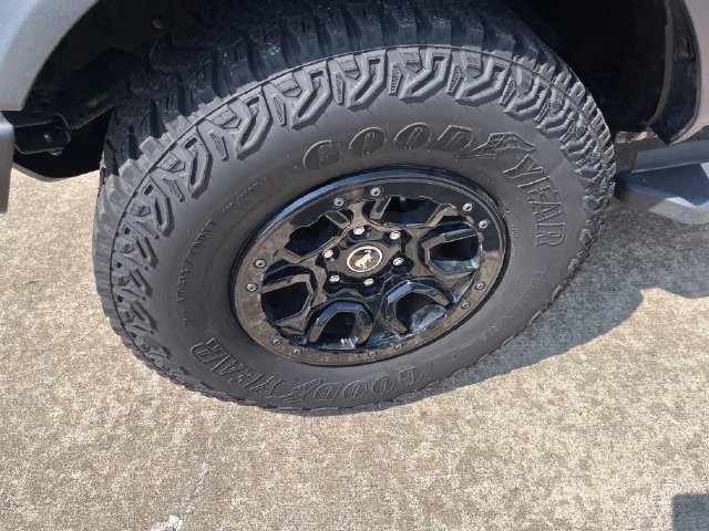 Used 2024 Ford Bronco Wildtrak AWD/4WD image 9