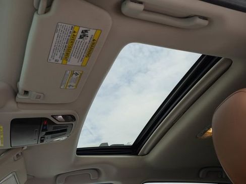 Used 2020 Subaru Outback Touring XT AWD/4WD image 27