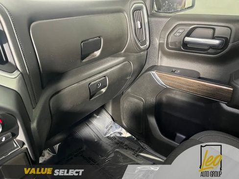 Used 2021 Chevrolet Silverado 1500 LT AWD/4WD image 19