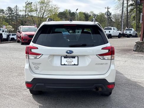 Used 2024 Subaru Forester Premium AWD/4WD image 7