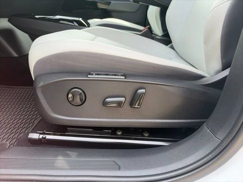 Certified 2021 Volkswagen ID.4 Pro S RWD image 24