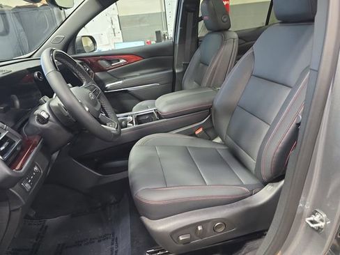 New 2026 Chevrolet Traverse Z71 w/ Enhanced Driving Package AWD/4WD image 19