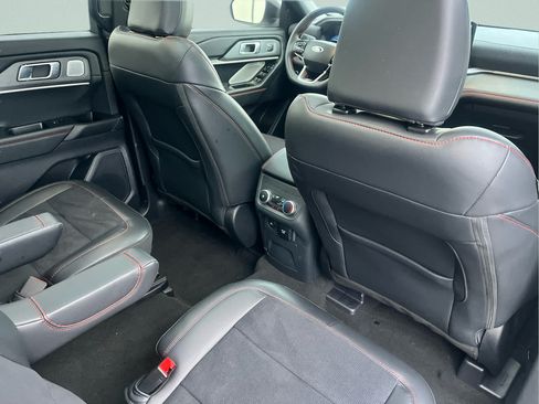 Used 2025 Ford Explorer ST w/ Sun And Sound Package AWD/4WD image 21
