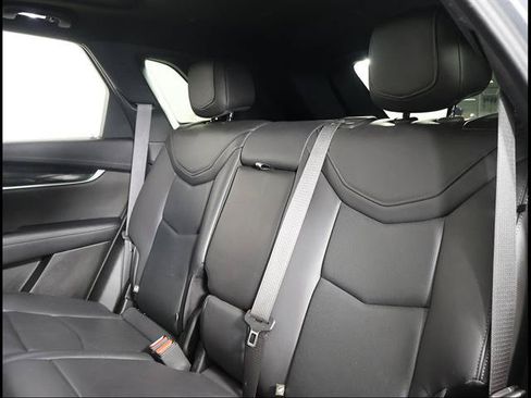 Used 2020 Cadillac XT5 Premium Luxury FWD image 10