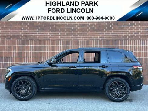 Used 2025 Jeep Grand Cherokee Summit w/ Obsidian Package image 1