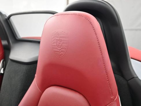 Certified 2024 Porsche 718 Boxster RWD image 13