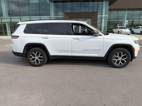 Used 2024 Jeep Grand Cherokee L Limited w/ Luxury Tech Group II image 7