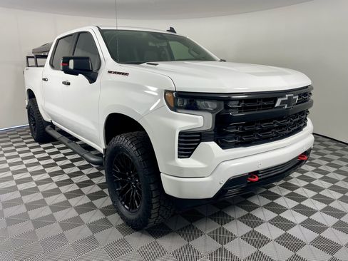 Used 2024 Chevrolet Silverado 1500 RST w/ Redline Edition image 7