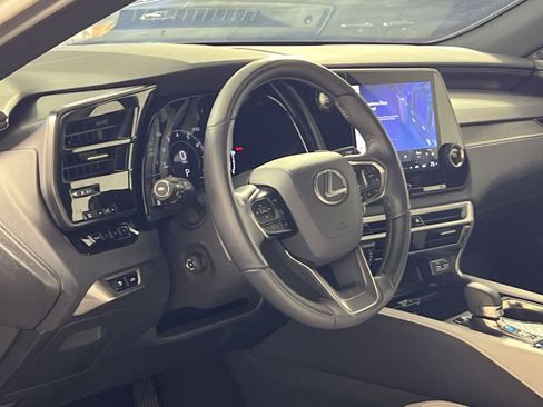 Used 2024 Lexus RX 350 Premium image 16