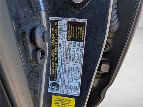 Used 2016 Nissan Frontier SV w/ SV Value Truck Package image 17