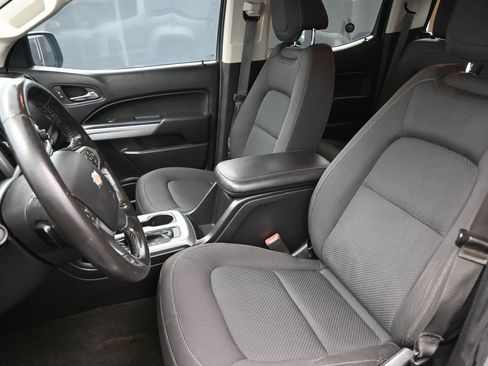 Used 2017 Chevrolet Colorado LT w/ LT Convenience Package image 19