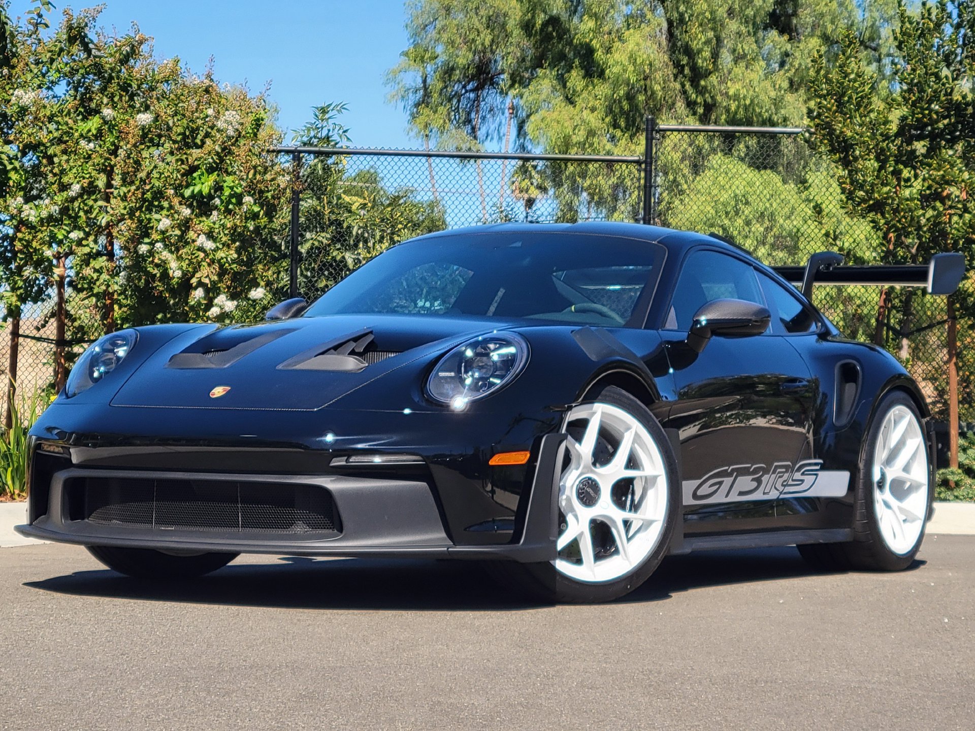 Certified 2024 Porsche 911 GT3 RS RWD image 1
