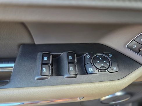 Used 2021 Ford Expedition XLT RWD image 32