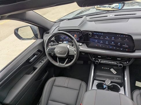 New 2026 Chevrolet Suburban RST image 20