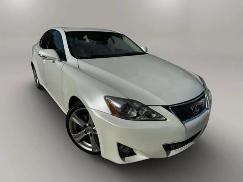 Used 2011 Lexus IS 250 RWD image 2
