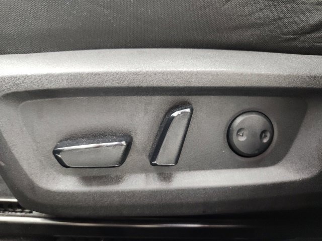 Used 2023 Nissan Rogue SV FWD image 14