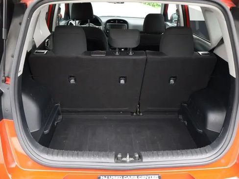 Used 2024 Kia Soul LX w/ Option Group 015 FWD image 15