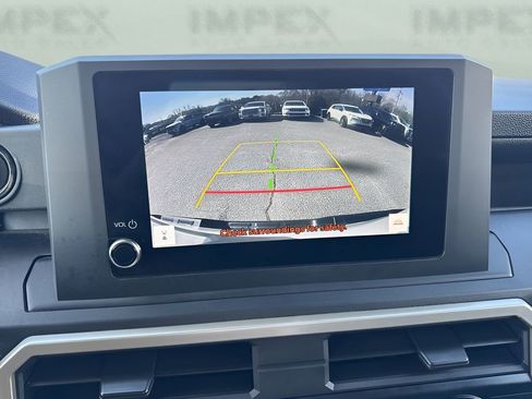 Used 2024 Toyota Tacoma SR image 17