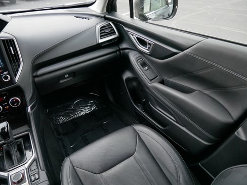 Used 2022 Subaru Forester Touring w/ Popular Package #2 image 11