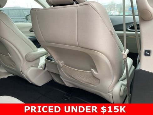 Certified 2017 Chrysler Pacifica Touring-L w/ Tire & Wheel Group image 34