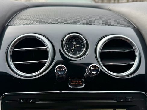 Used 2017 Bentley Continental GT image 27
