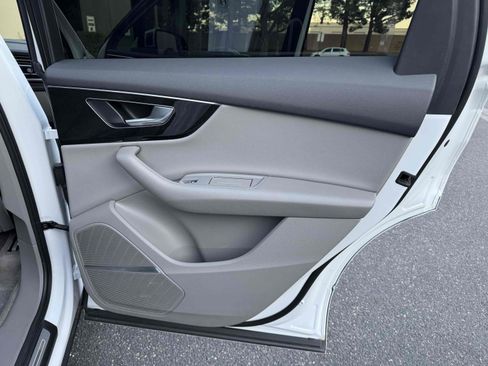 Used 2021 Audi Q7 3.0T Premium Plus w/ Premium Plus Package image 90