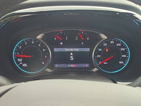 Used 2023 Chevrolet Traverse LT image 21