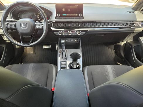 Used 2024 Honda Civic Sport image 11