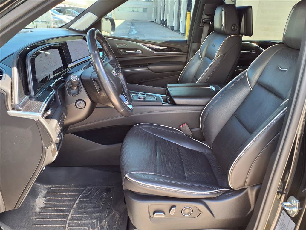 Used 2021 Cadillac Escalade ESV Sport w/ Driver Assist Tech Package AWD/4WD image 14