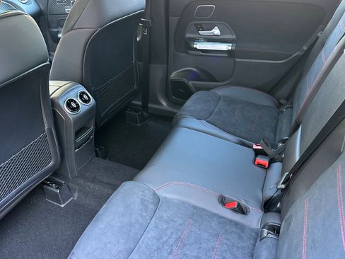 New 2025 Mercedes-Benz GLB 250 250 image 20