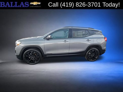 Certified 2021 GMC Terrain SLT w/ Elevation Edition AWD/4WD image 4