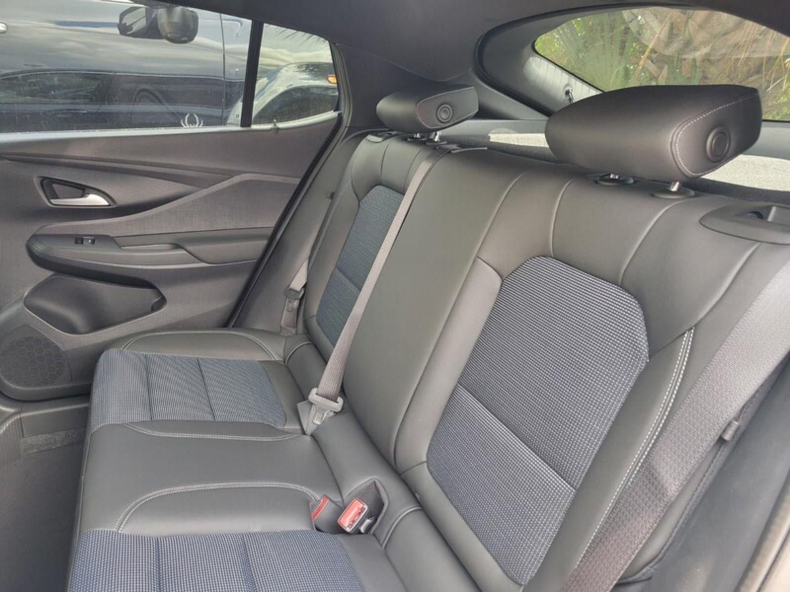New 2026 Buick Envista Sport Touring w/ Convenience I Package FWD image 23