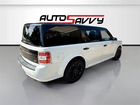 Used 2019 Ford Flex Limited image 7
