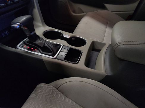 Used 2019 Kia Sportage LX FWD image 26