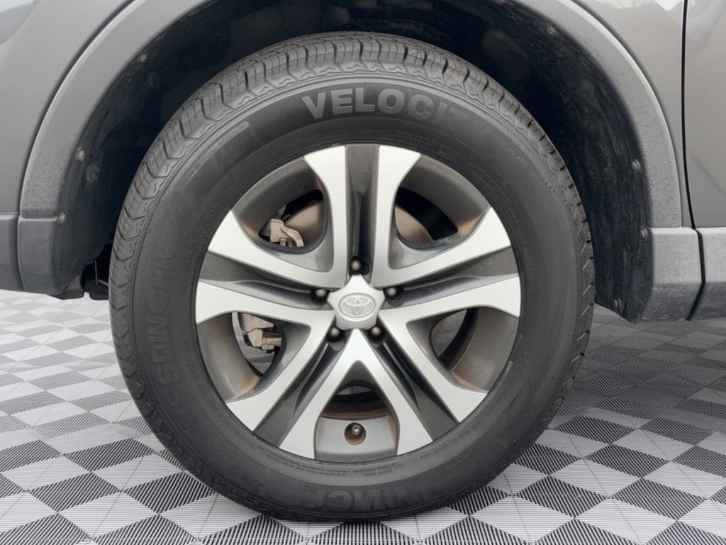 Used 2018 Toyota RAV4 LE w/ All Weather Liner Package FWD image 13