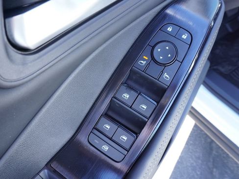 Certified 2026 Nissan Rogue SV FWD image 15