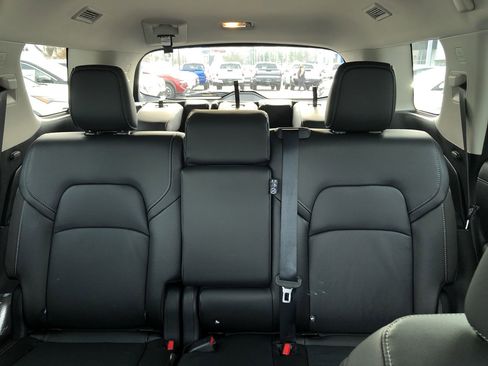 New 2025 Nissan Pathfinder SL image 21