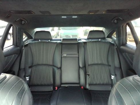 Used 2018 Lexus LS 500 w/ Interior Upgrade Package image 32