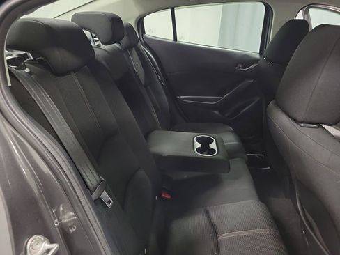 Used 2018 MAZDA MAZDA3 Sport w/ Preferred Equipment Package image 22